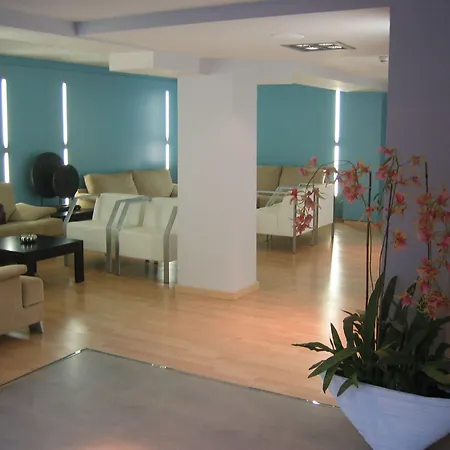 Hotel President-2