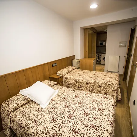 Hostal Caballeros-3