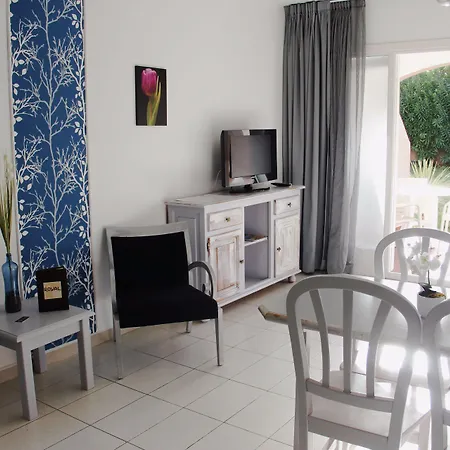 Apartamentos Royal Life-2