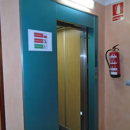 Hostal Fonda Galicia-3