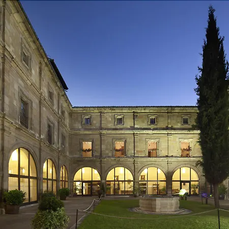 Hotel Real Colegiata San Isidoro-3