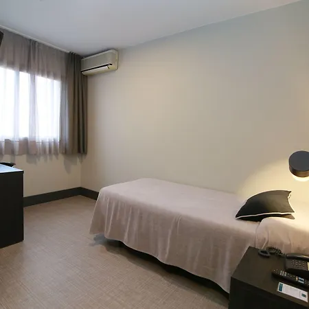 Hotel Esplugues-3