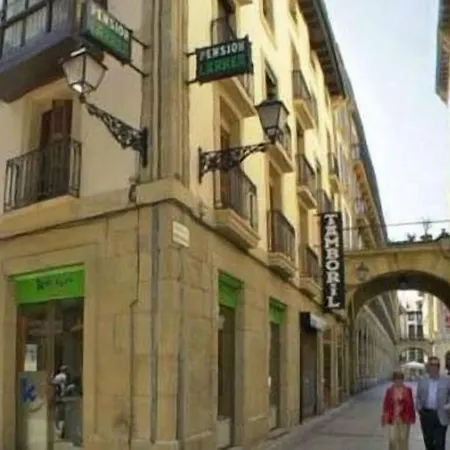 Pension Larrea-3