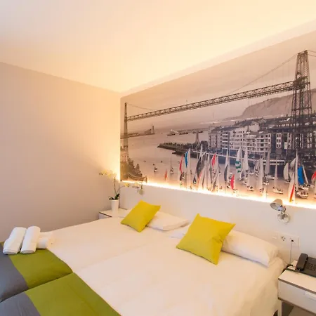 Bilbao City Rooms-3