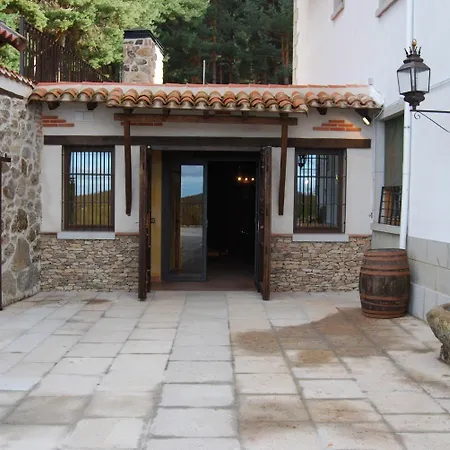 Hotel Cinco Castaños-2