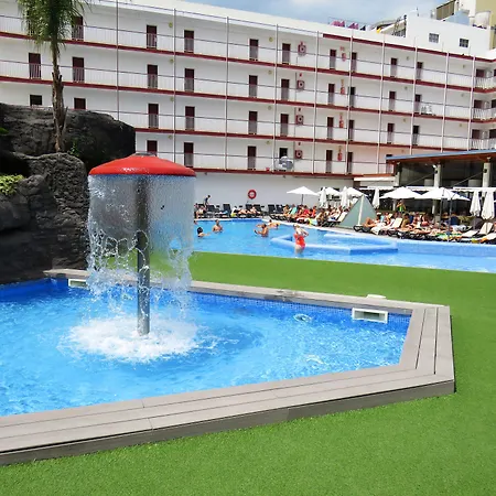 Hotel Papi-2