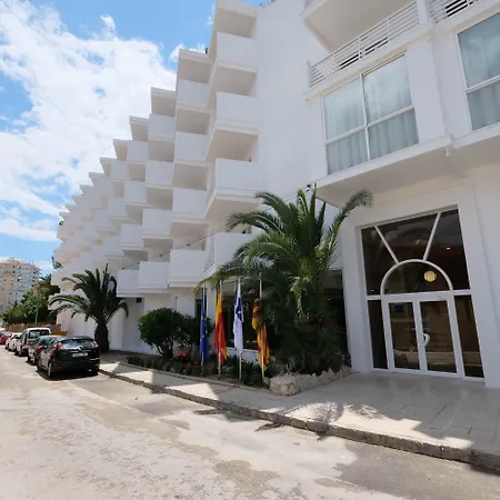 Azuline Hotel Palmanova Garden-2
