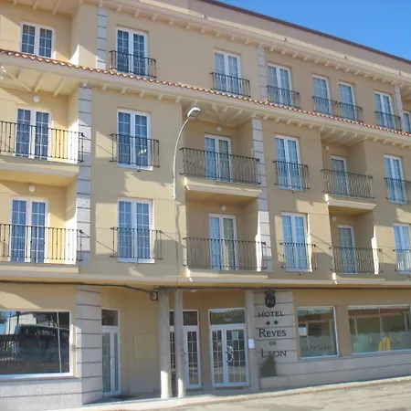Hotel Reyes De León-2