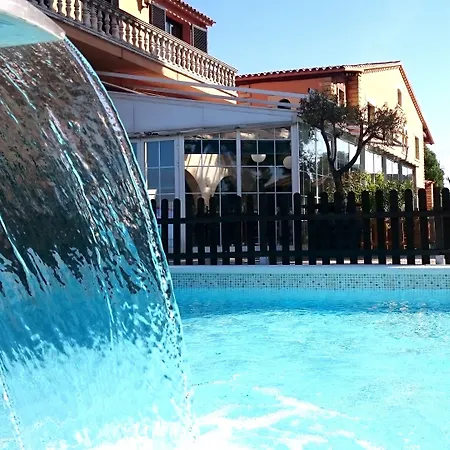 Hotel Restaurant El Bosc-2