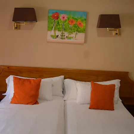 Hotel Los Robles-2