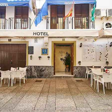 Hotel Virgen De Los Reyes-2