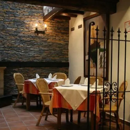 Hostal Torre De Guzman-2
