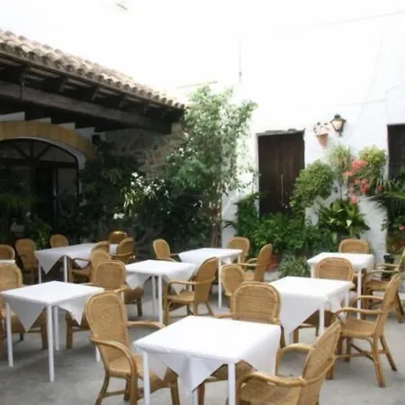 Hostal Torre De Guzman-3