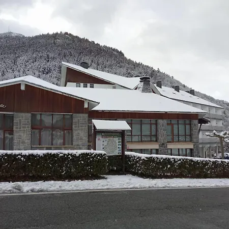 Hotel y Apartamentos SNÖ Isaba-2