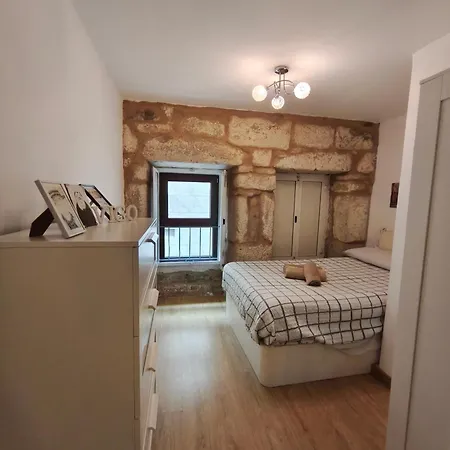 Céntrico, Casco Vello, Wifi, Vodafone TV, Netflix-2