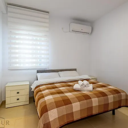 Inftour La Fustera Villa-2