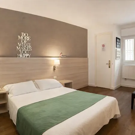 Hotel Carbonell-3