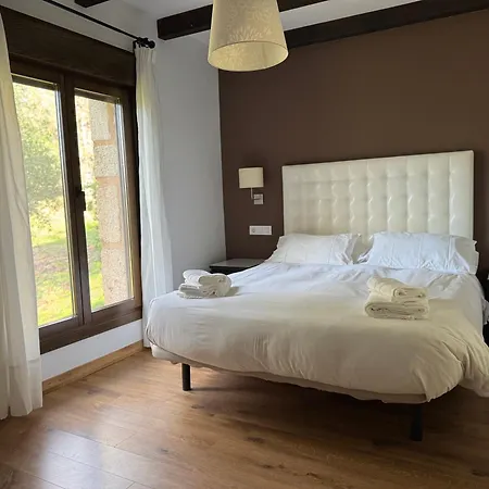 Apartamentos El Roble-2