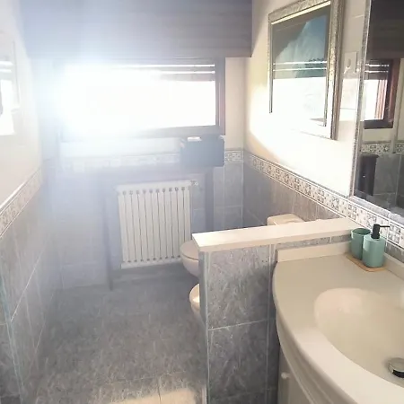 Azkorri Beach House 10 Rooms Bilbao-3