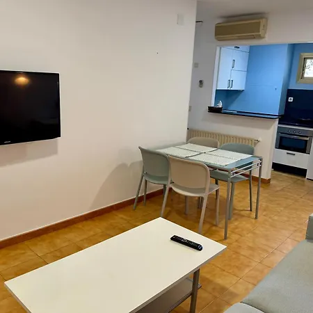 Apartamentos Turísticos Yamasol-3