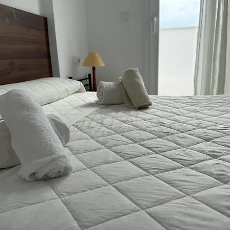 Living One Bed And Breakfast-3