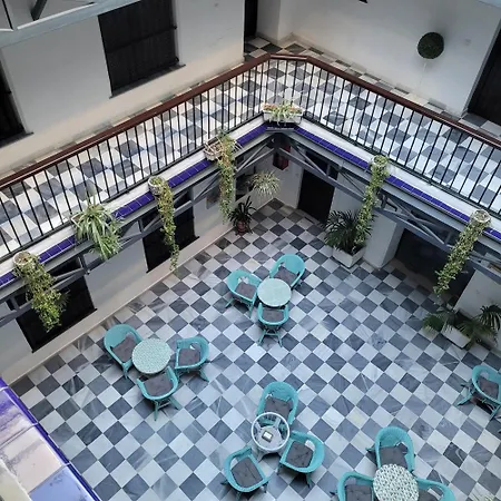 Apartamentos Larga 70-3