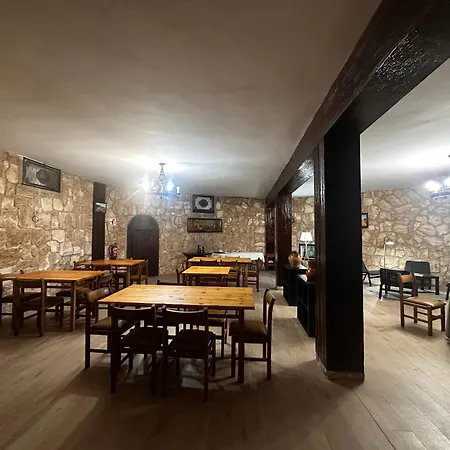 Portal De La Rioja-2