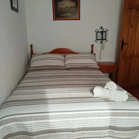 Apartamentos Turísticos Rural Los Tinaos-3