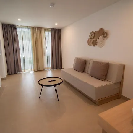 Hl Miraflor Suites Hotel-3