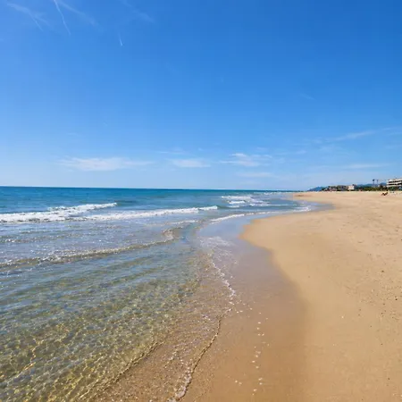 Relaxing Seafront Apartment Gava 20 Min From Bcn-3