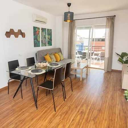 Heaven By The Sea Apartments-3