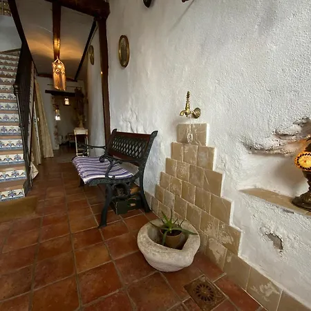 'La Casa de LoLa' casita de cuento con vistas-2