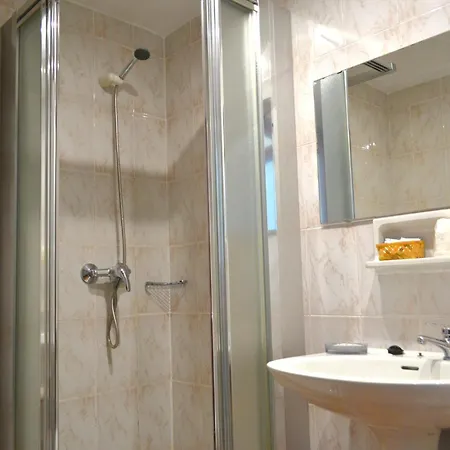 Hotel Marisa-2