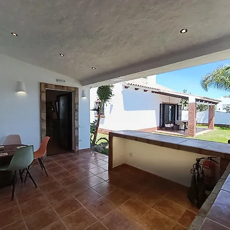 Casa Zahomar con piscina exterior-3