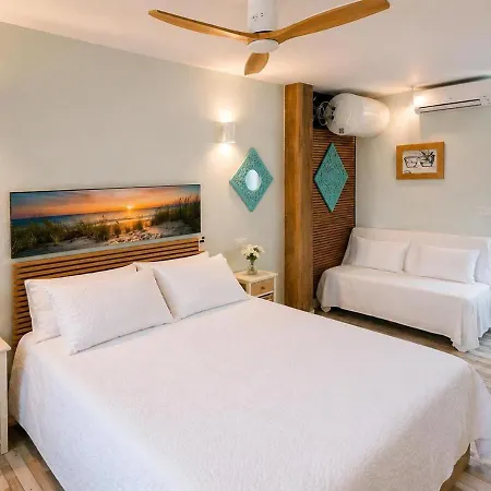 Apartamento acogedor, tipo estudio, con piscina a tan sólo 2 mnt de la playa-3