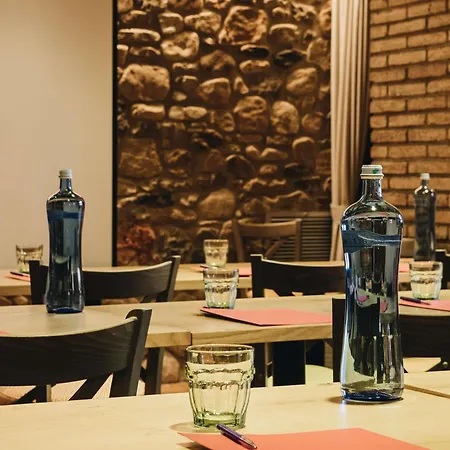 Ibis Styles Figueres Ronda-3
