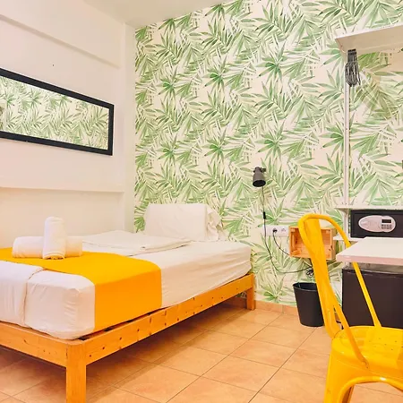 Nanit Rooms Ibiza Hostal-2