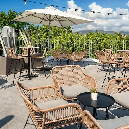 Nivia Born Boutique Hotel-2