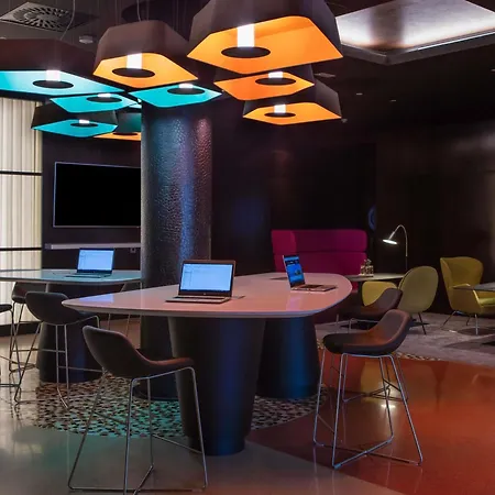 Novotel Barcelona Cornellà-2