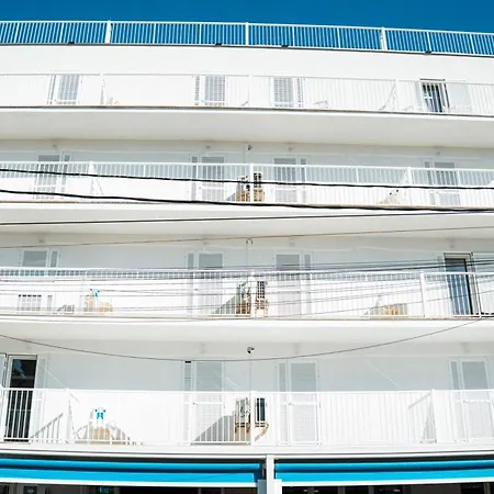 Coral Beach House & Food (Adults Only)-2