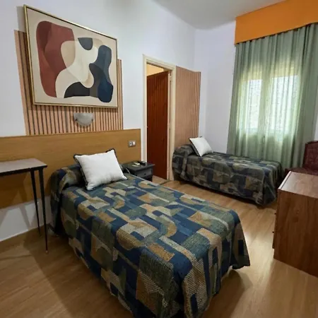Hostal Urgell-2