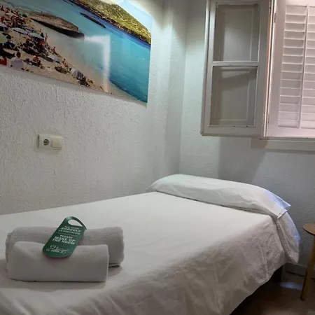 Hostal Ibiza-3