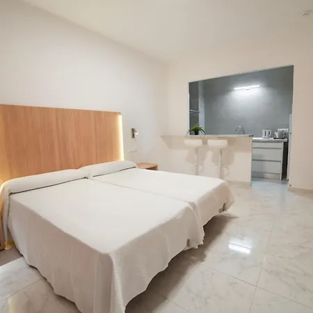 Apartamentos Playa Sol-2
