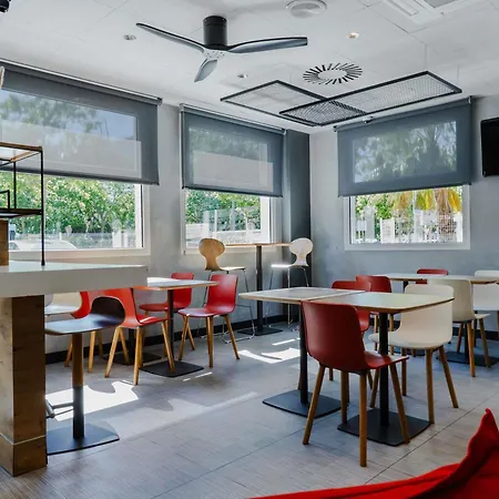 Ibis Barcelona Castelldefels-3