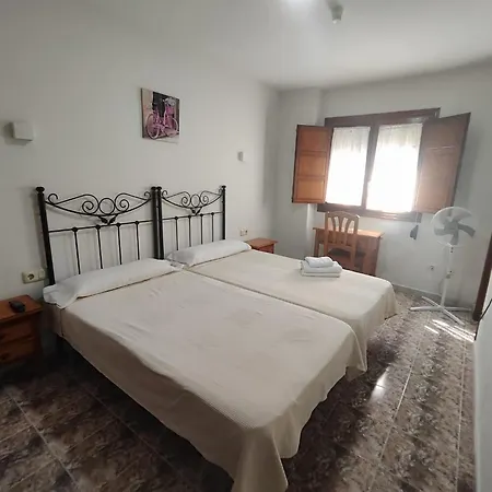 Hostal La Alberca-3