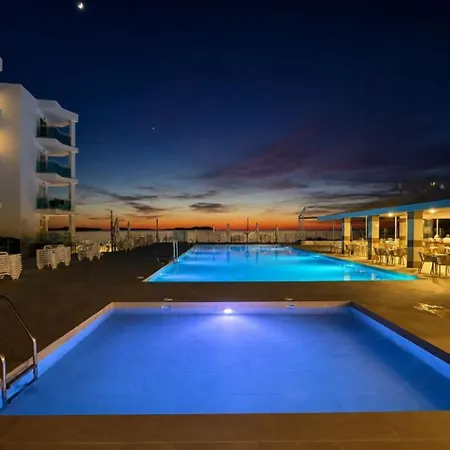 Aparthotel Nereida-3