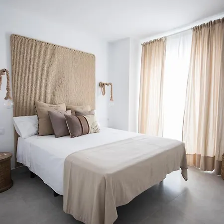 Hostal Cervantes Playa-3