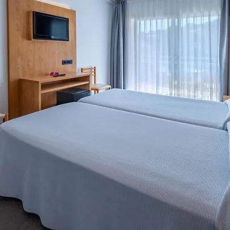 Hotel President-2