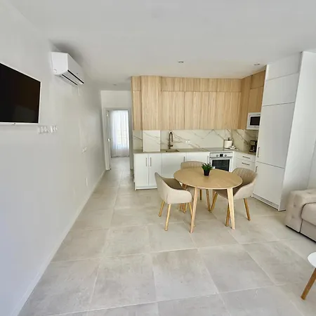 Apartamentos Latin-2
