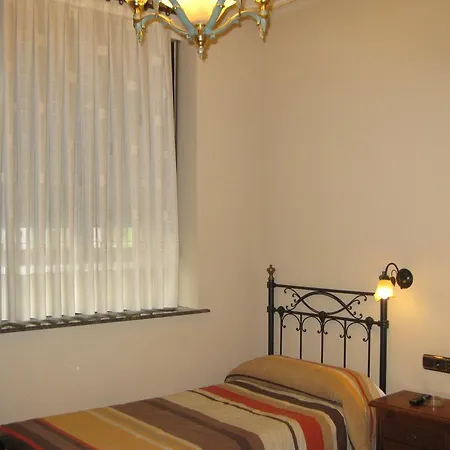 Hostal Granada-3